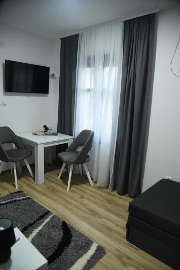 Bed and Breakfast Restoran,,Vuk,, Trsic Экстерьер фото
