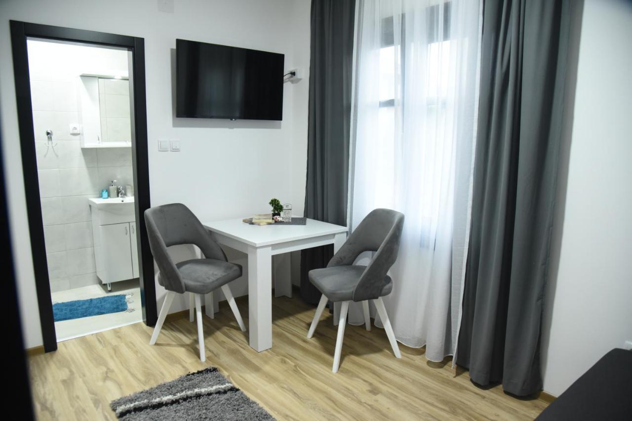 Bed and Breakfast Restoran,,Vuk,, Trsic Экстерьер фото